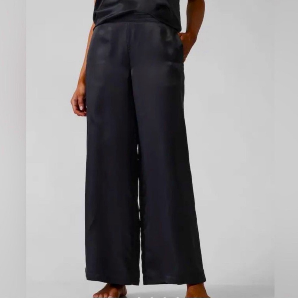 Athleta Calm Cool Pajama Pants Size S Black Satin Sleep Lounge NWT 5016-0057